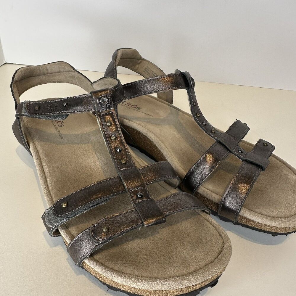 Taos Sandals Trophy Pewter Gray Leather Cork studded Women's 7 Comfort Walking - Picture 2 of 9